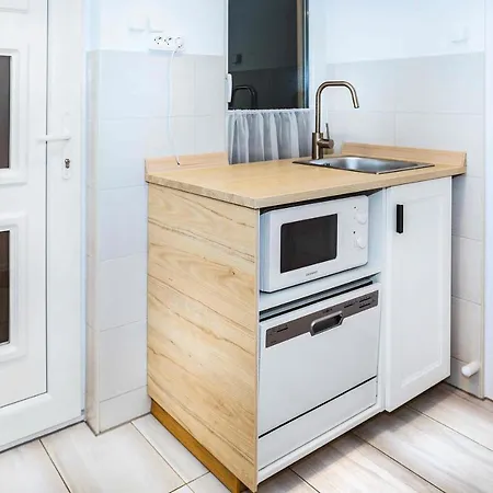 Stone Apartman *