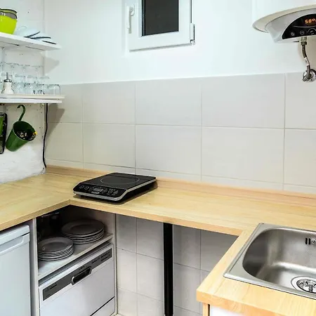 Stone Apartament